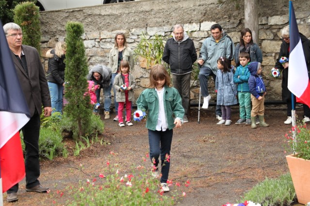 2016-05-08-Monument-aux-Morts-005_JPG